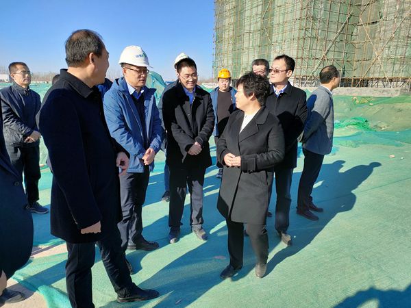 濟陽區(qū)委書記秦蕾調(diào)研三箭?河畔壹品苑項目建設情況